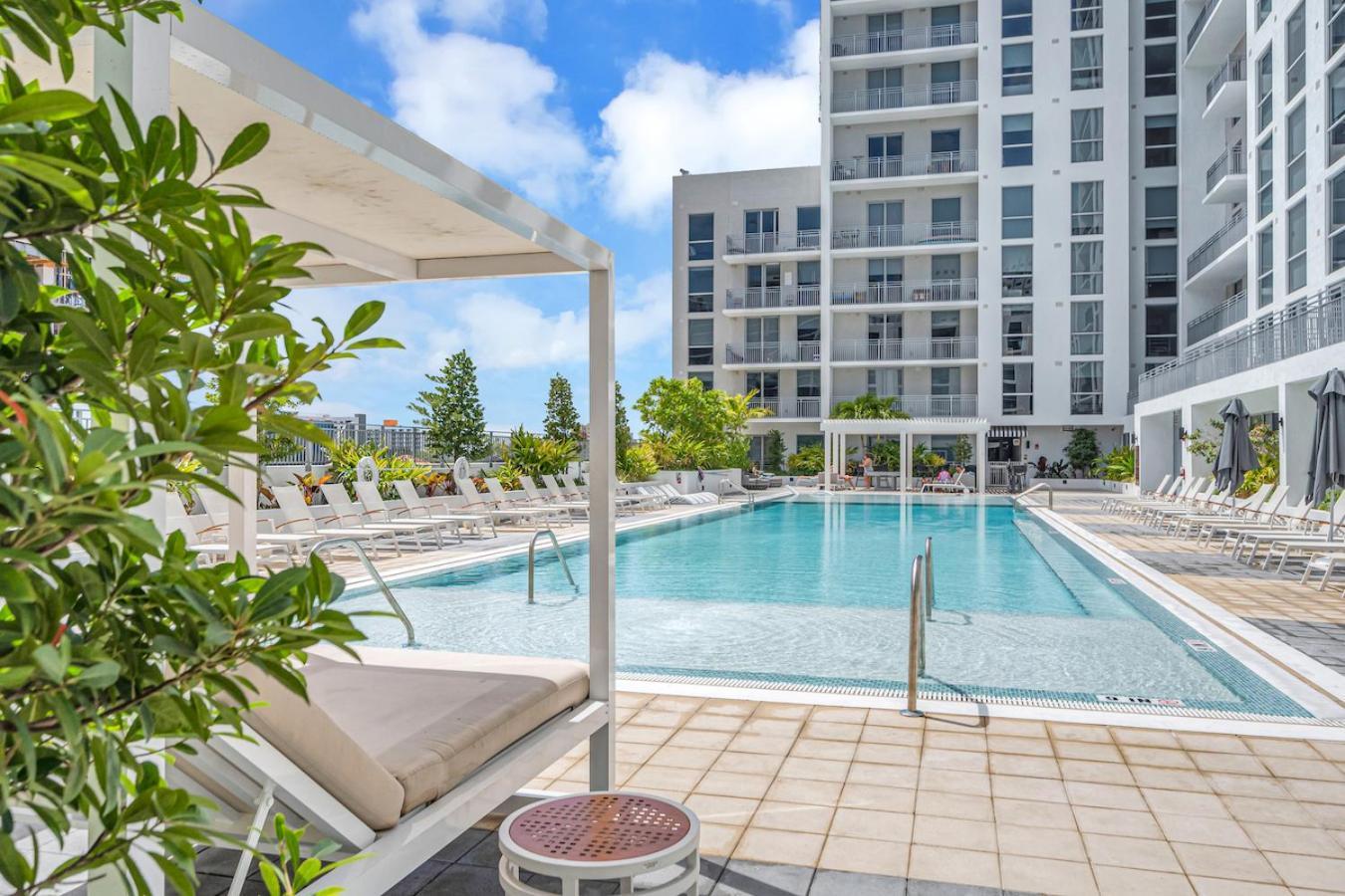 Beautiful Unit With Amazing View & Free Parking Apartment Маями Екстериор снимка